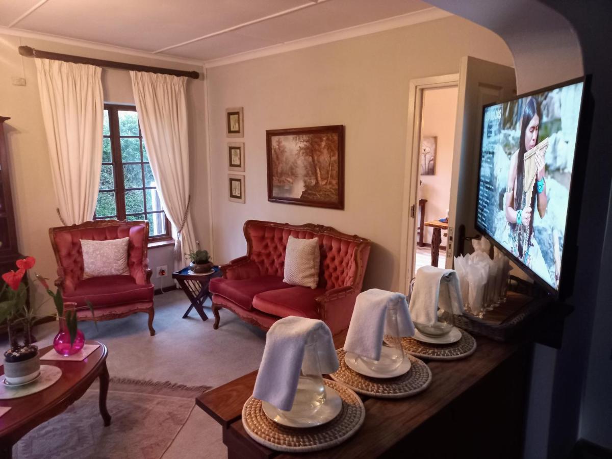 Woodleigh Guest Lodge Ист-Лондон Экстерьер фото