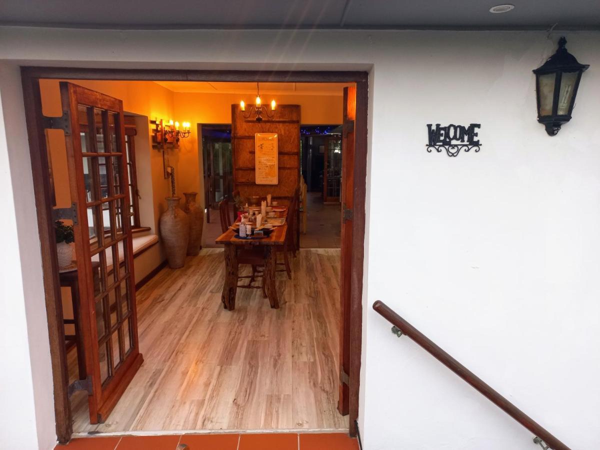 Woodleigh Guest Lodge Ист-Лондон Экстерьер фото