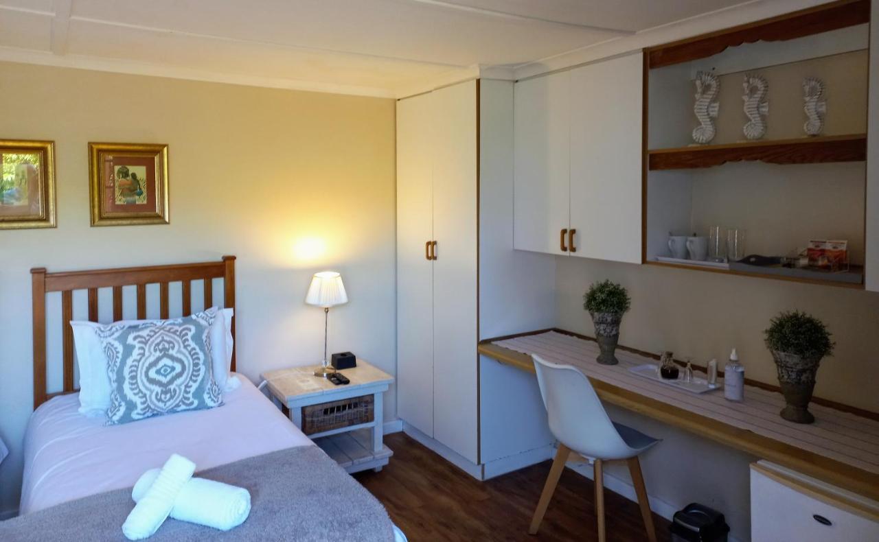 Woodleigh Guest Lodge Ист-Лондон Экстерьер фото