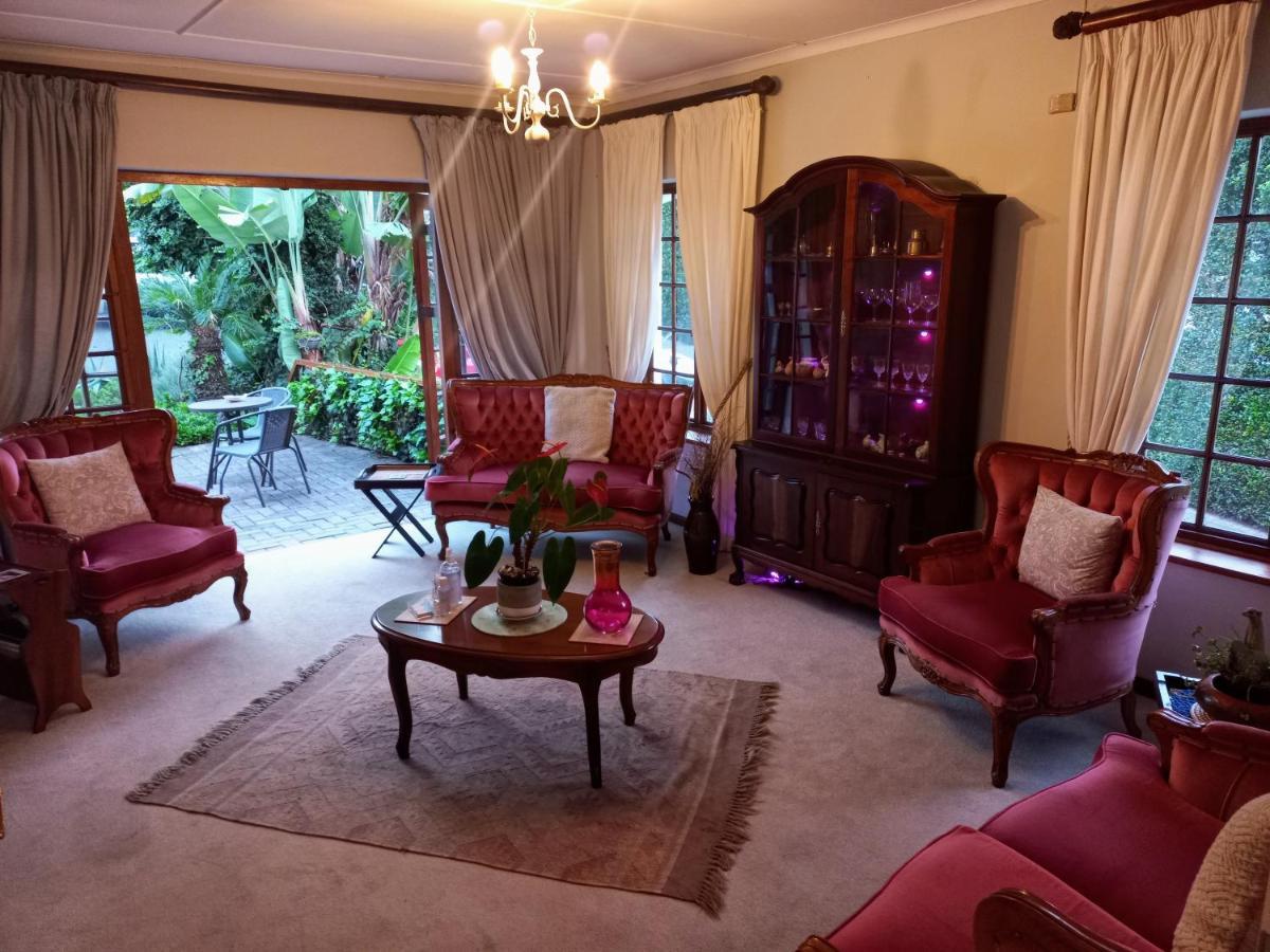 Woodleigh Guest Lodge Ист-Лондон Экстерьер фото